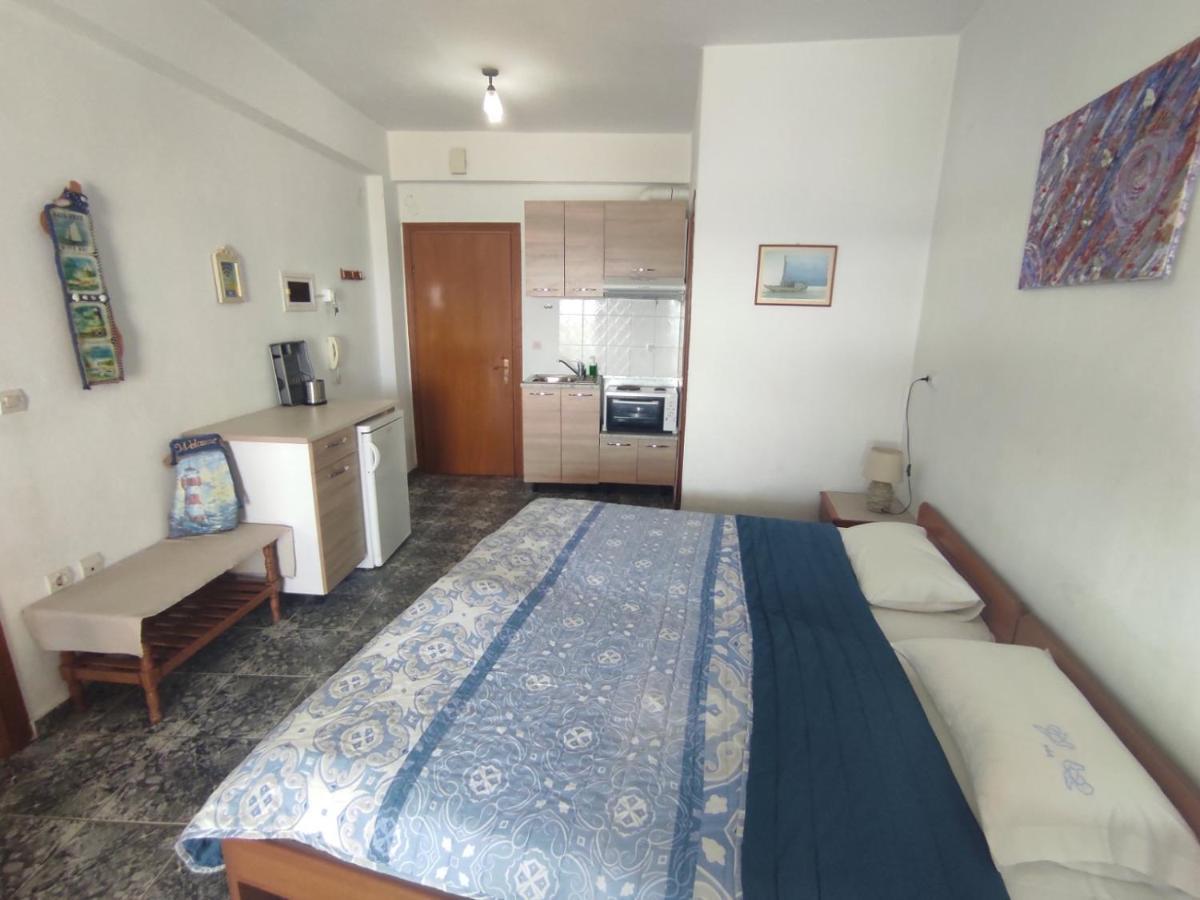 Peristerianos Apartments Νέα Σκιώνη Εξωτερικό φωτογραφία