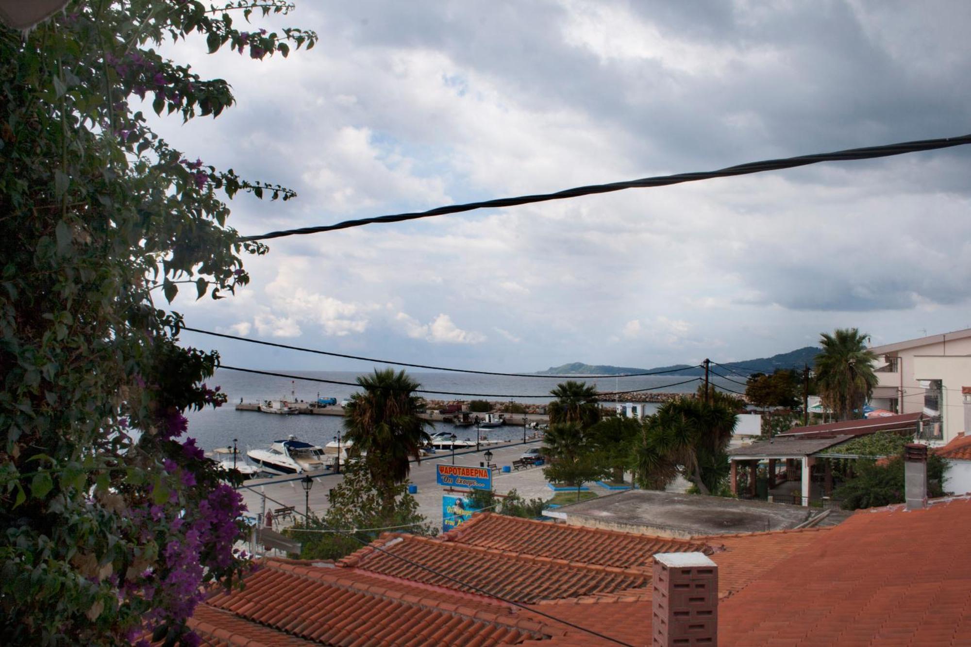 Peristerianos Apartments Νέα Σκιώνη Εξωτερικό φωτογραφία
